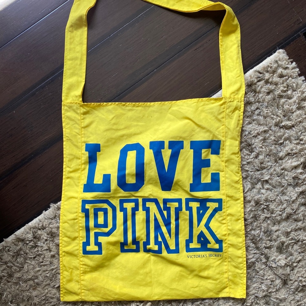 VICTORIA SECRET PINK SHOULDER CLOTH BAG!